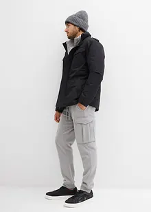 Giacca tecnica impermeabile con cappuccio arrotolabile e patte sulle spalle, bonprix Giacca tecnica impermeabile con cappuccio arrotolabile e patte sulle spalle, bonprix