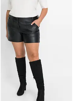 Shorts in similpelle, bonprix Shorts in similpelle, bonprix