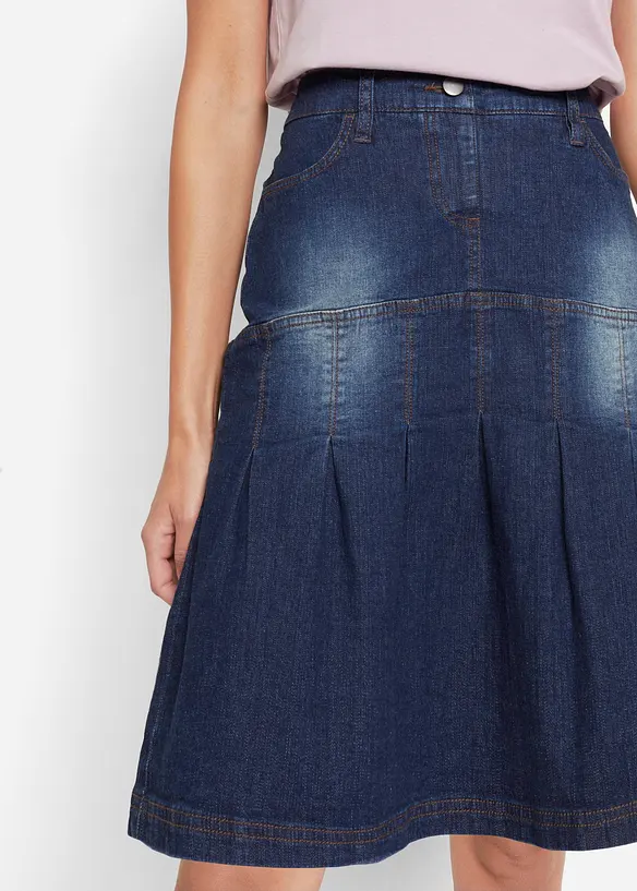 Gonna di jeans svasata con pieghe e vita elasticizzata, bonprix