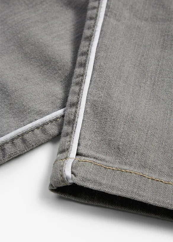 Jeans skinny 7/8 elasticizzati e confortevoli, bonprix