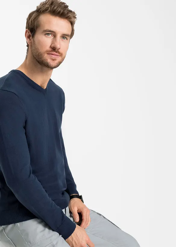 Maglione in filato fine con scollo a V, bonprix