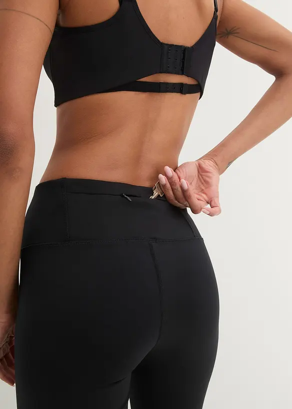 Leggings capri sportivi con Ocean Bound Plastic, bonprix