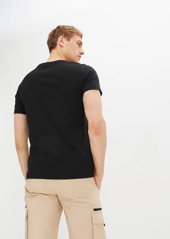 T-shirt in cotone biologico, slim fit, bonprix