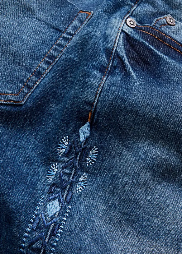 Jeans skinny elasticizzati, vita media, bonprix