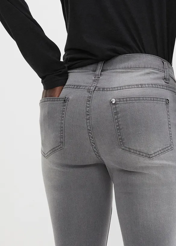 Jeans skinny elasticizzati, vita media, bonprix