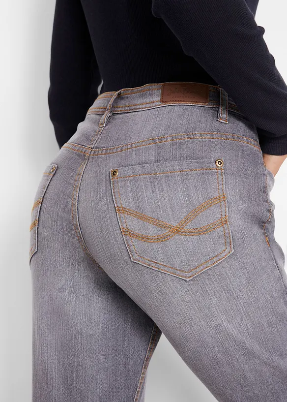 Mom jeans in stretch confortevole, vita media, bonprix