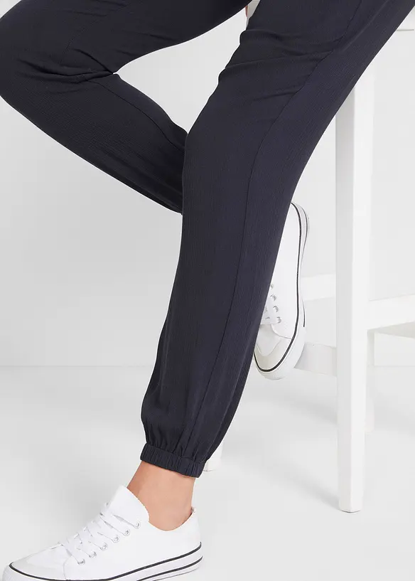 Pantaloni prémaman leggeri in viscosa, loose fit, bonprix