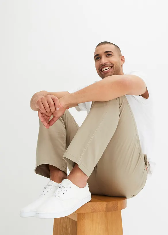 Pantaloni chino in puro cotone regular fit, straight, bonprix
