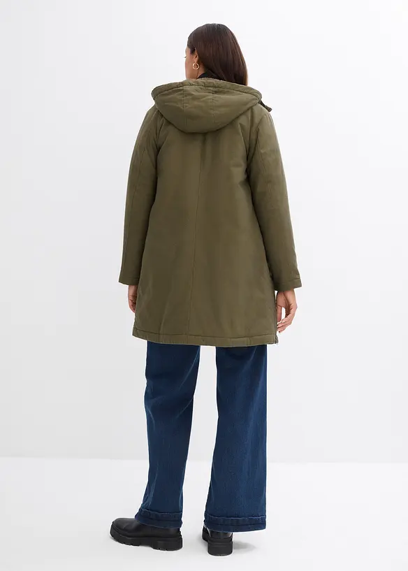 Giubbotto invernale ampio con cappuccio e fodera teddy, bonprix