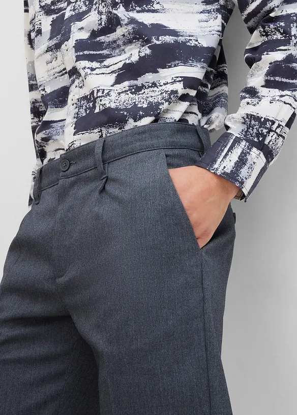 Bermuda chino con piega stirata, relaxed fit, bonprix