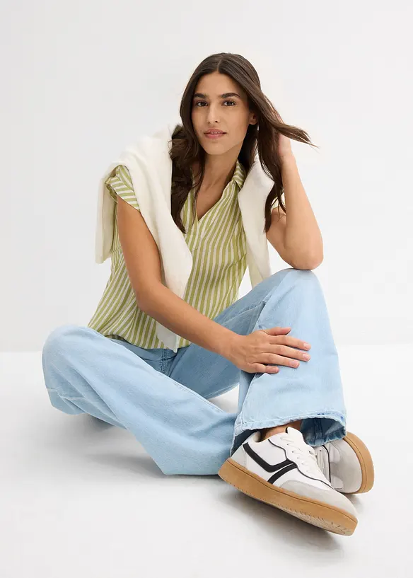 Blusa a maniche corte in viscosa fluente, bonprix