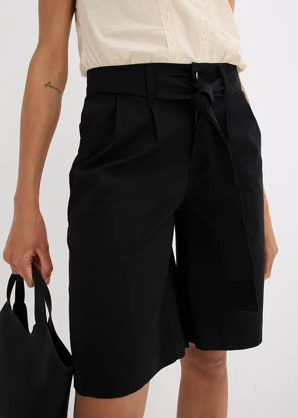 Shorts in twill con cintura da annodare, bonprix