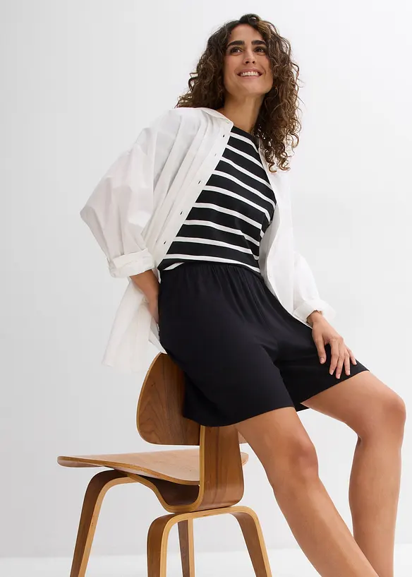 Shorts con elastico in vita in morbido misto viscosa, bonprix