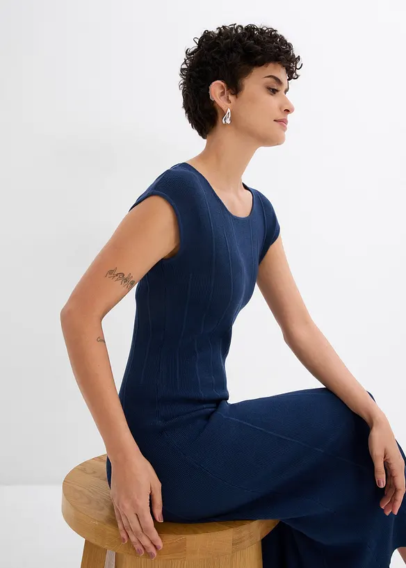 Abito in maglia aderente in misto viscosa, bonprix