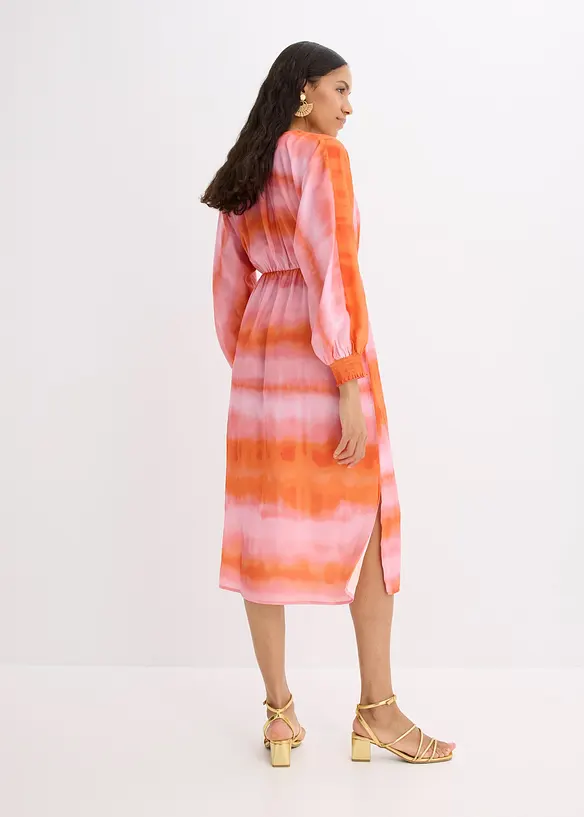 Abito midi in satin con fantasia batik, bonprix