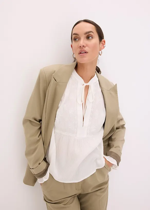 Blusa con ricami traforati, bonprix