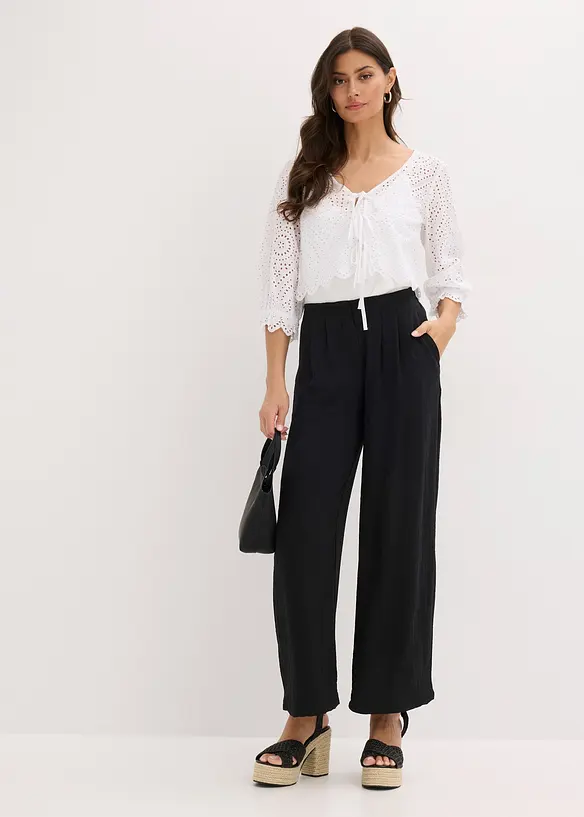 Blusa con ricamo traforato e maniche a sbuffo, bonprix