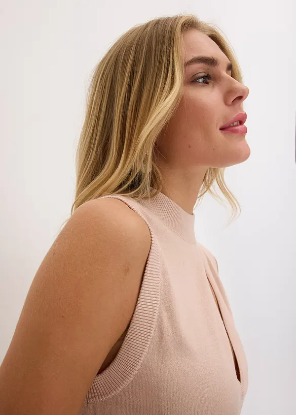 Top in maglia con cut-out, bonprix
