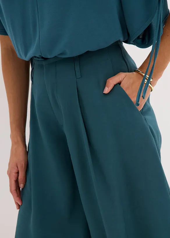 Bermuda larghi con pinces, bonprix
