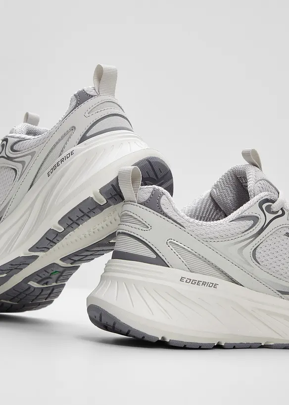 Sneaker Skechers, Skechers
