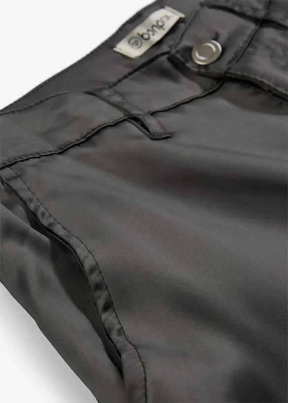 Pantaloni barrel shape in satin fluente, bonprix
