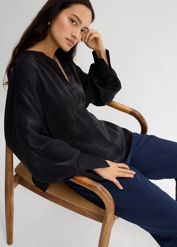 Blusa leggermente lucida in misto viscosa, bonprix