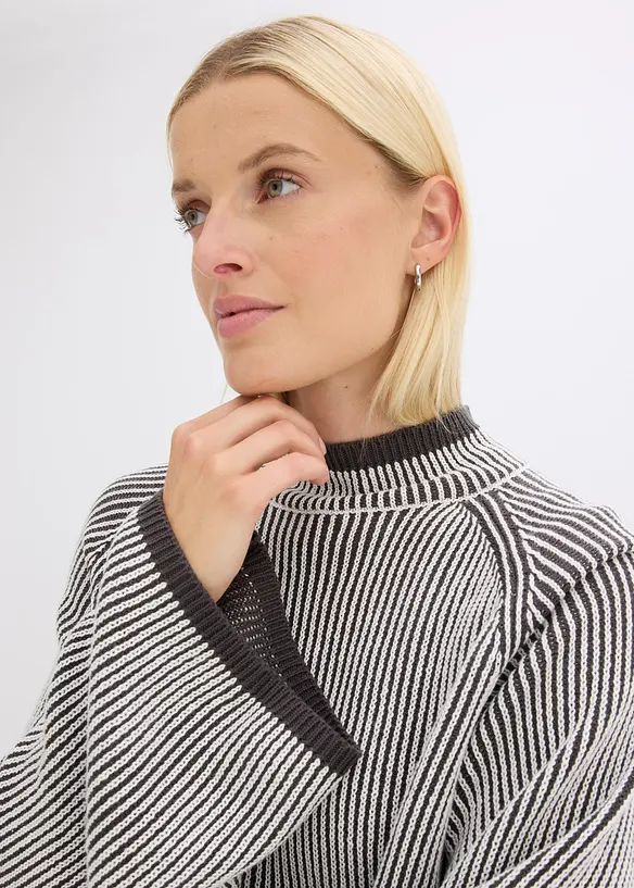 Maglione oversize con collo dritto, bonprix