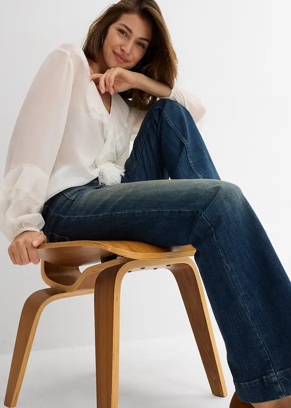 Jeans a zampa, vita media, bonprix