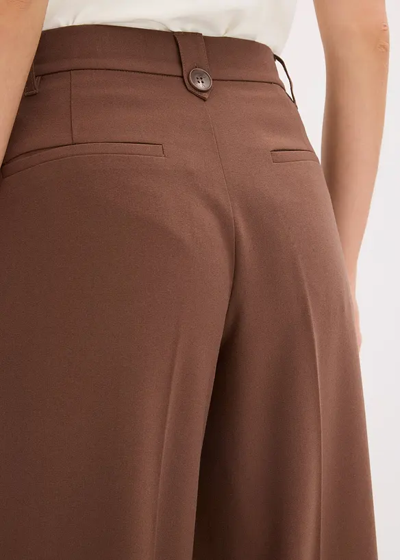Pantaloni con pinces in misto viscosa fluente, bonprix