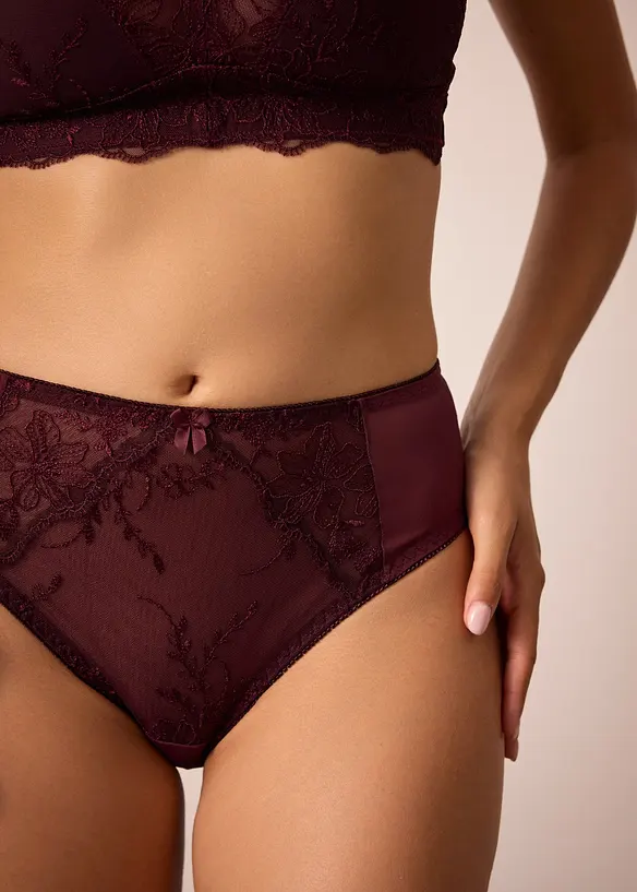 Slip alto con ricami, bonprix