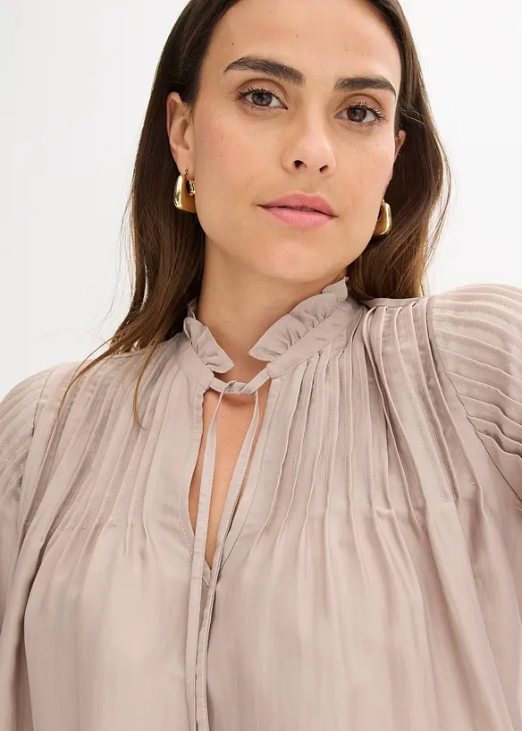 Tunica in satin lucido con pieghe cucite, bonprix