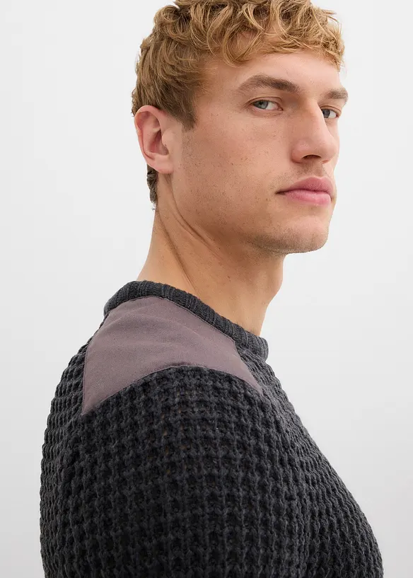 Maglione in filato grosso con tasca a patta, bonprix