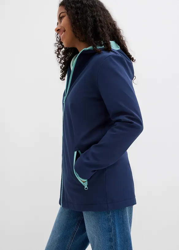 Softshell idrorepellente con cappuccio, bonprix