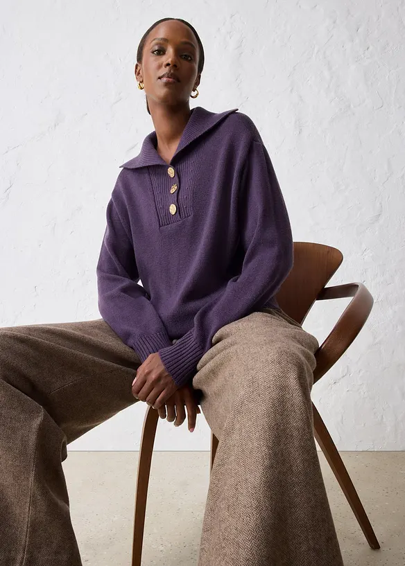 Maglione in lana merino a collo ampio con bottoni, bonprix