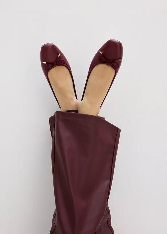 Pantaloni in similpelle, bonprix