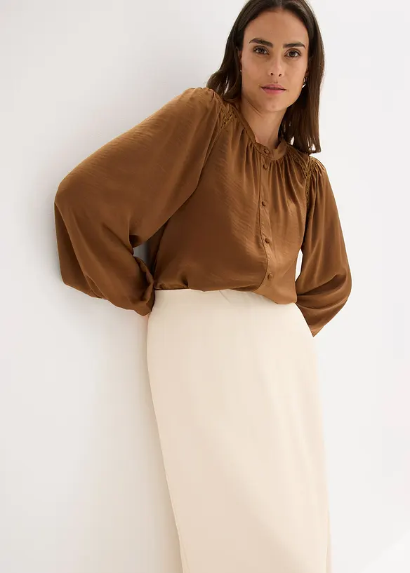 Blusa di satin con finiture in pizzo, bonprix