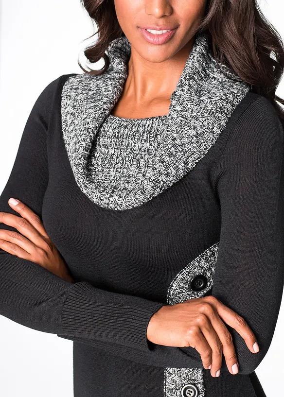 Abito in maglia che valorizza la silhouette con collo a risvolto oversize, bonprix