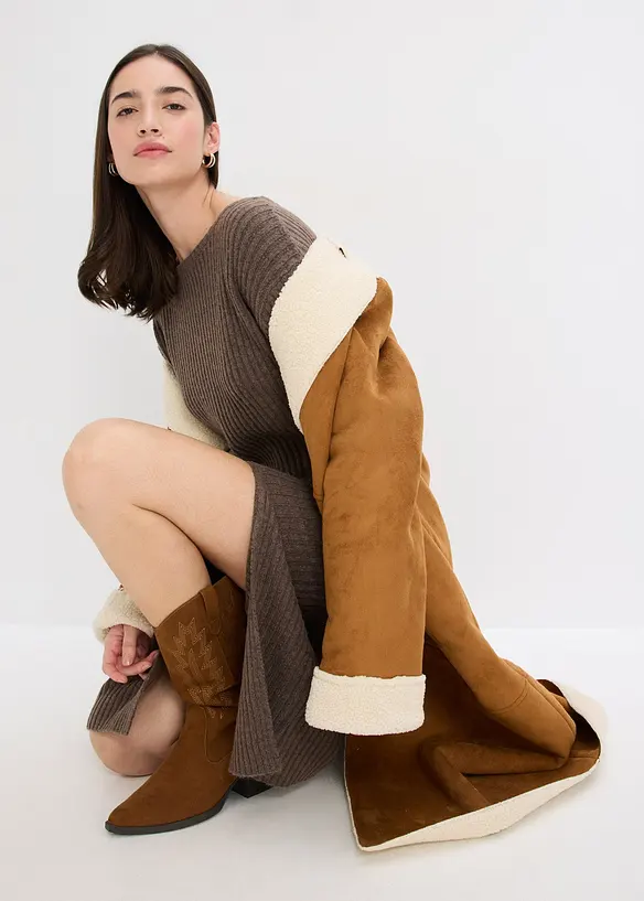 Abito in maglia con spacco, bonprix