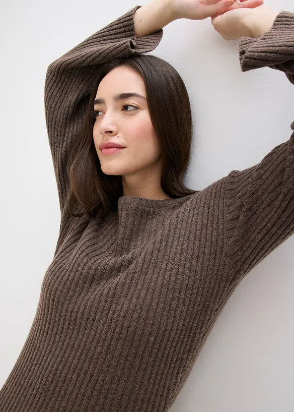 Abito in maglia con spacco, bonprix