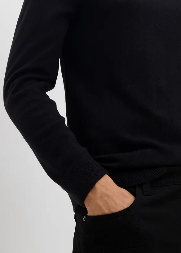 Maglione a collo alto in filato fine con lana merino, slim fit, bonprix