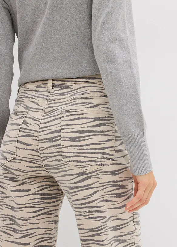 Pantaloni in twill di misto cotone elasticizzato, bonprix