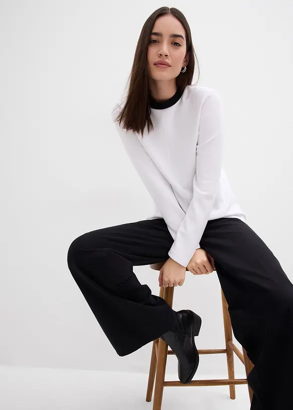 Maglia a maniche lunghe in misto viscosa con collo a coste a contrasto, bonprix