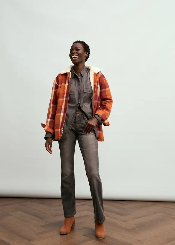 Jeans elasticizzati bootcut, vita media, bonprix