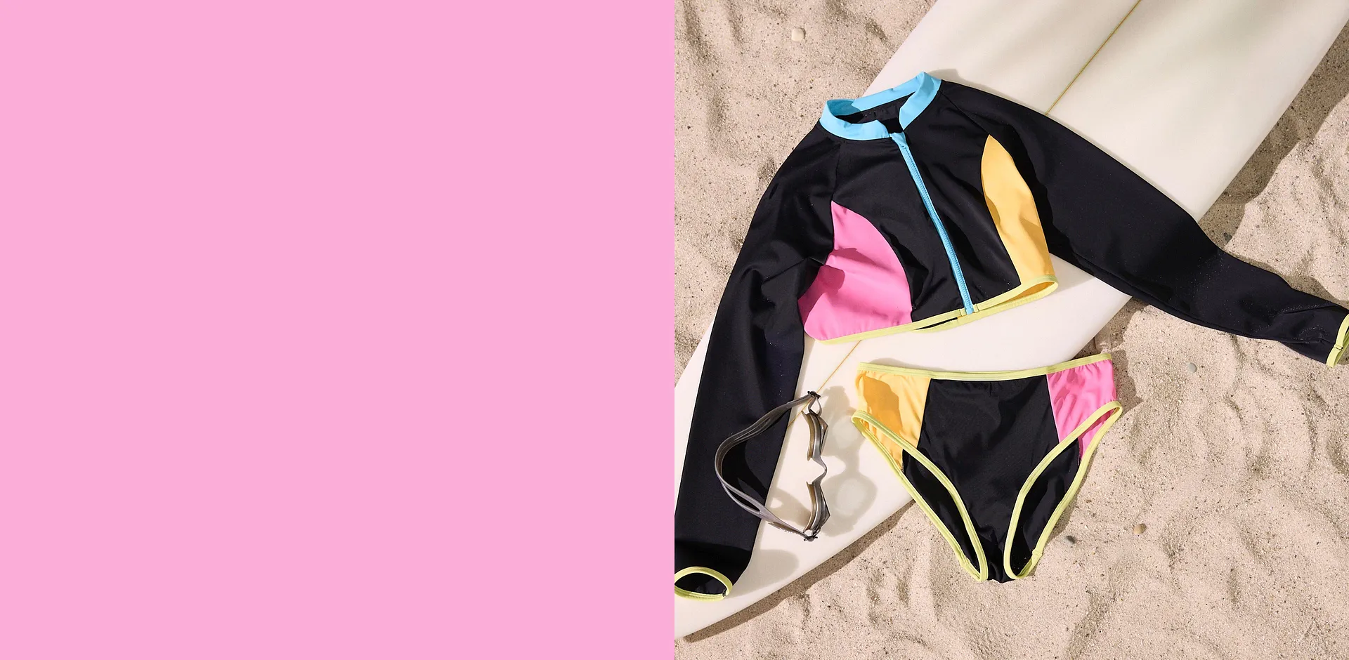 Bikini a maniche lunghe per bambine dal look moderno.