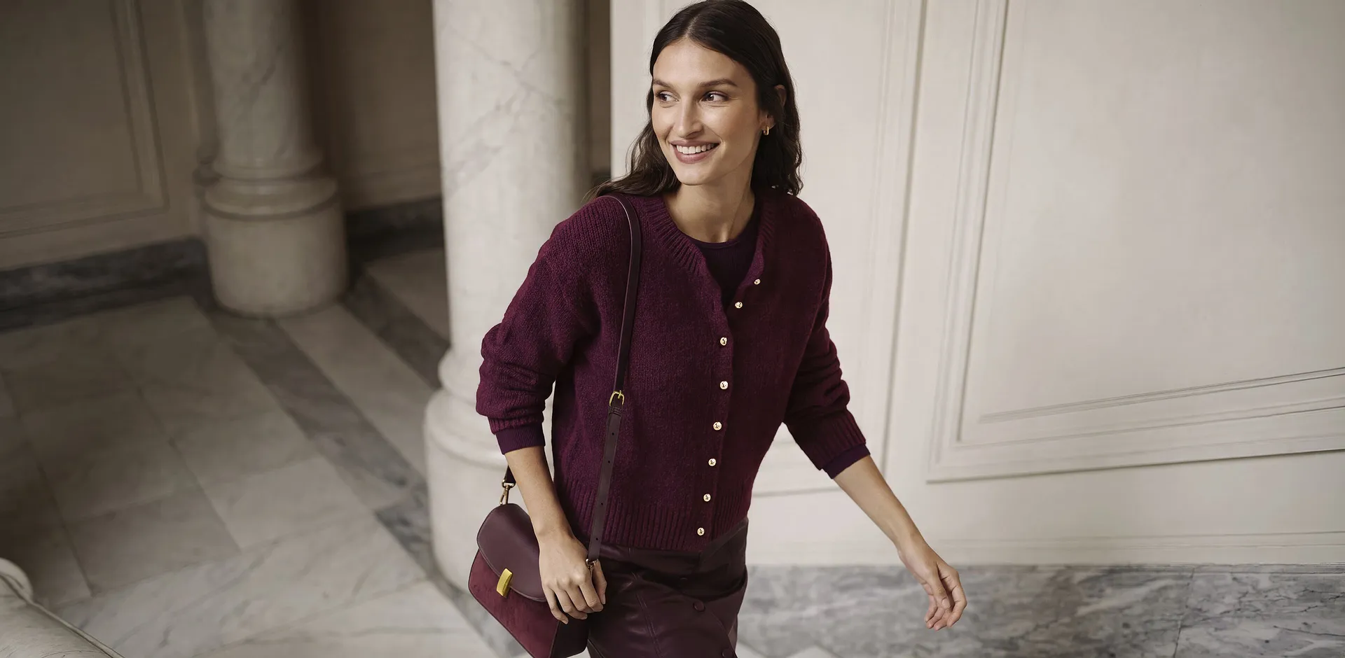 Donna - Cardigan in filato grosso con abbottonatura - Bordeaux