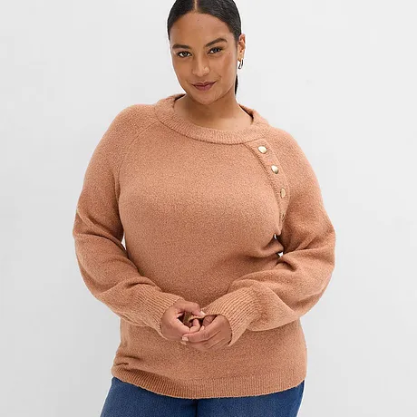 Maglione morbido in maglia marrone con bottoni sul collo.