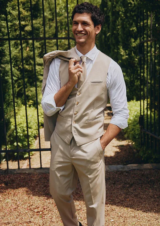 Uomo - Abito da sposo con gilet e cravatta, regular fit (set 4 pezzi) - Marrone chiaro melange