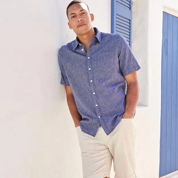 Uomo - Camicia a maniche corte in misto lino - Blu / bianco a righe