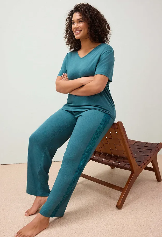 Donna - Pigiama con viscosa e pizzo - Verde pepe