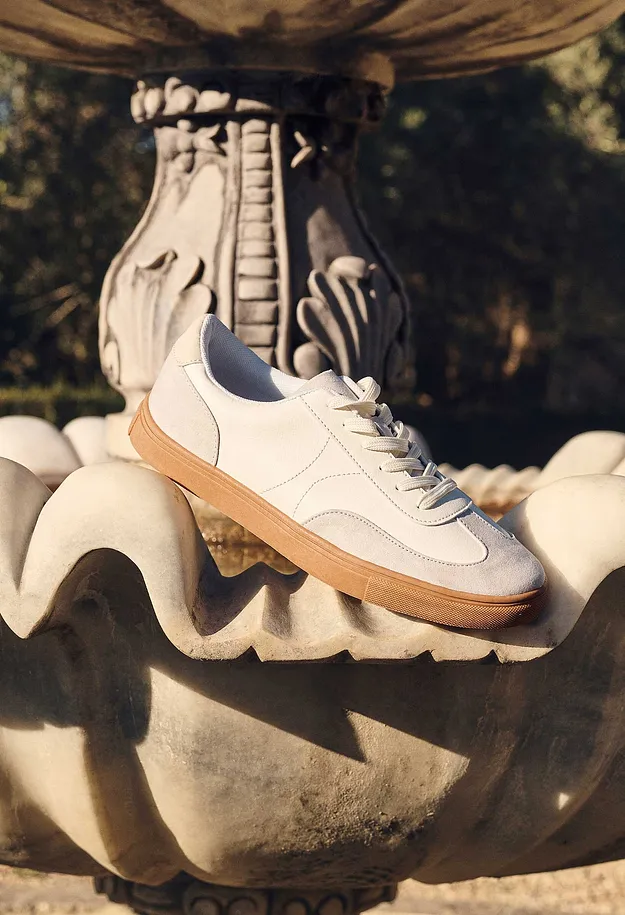 Donna - Sneaker in stile retr&ograve; - bianco panna